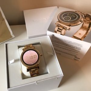 MICHAEL KORS Sofie Smart Watch